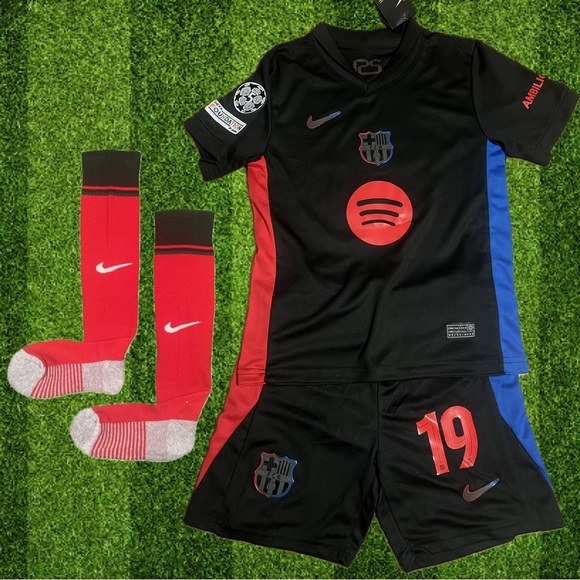 New Nike Barcelona FC set for kids Away Jersey Lamine Yamal #19 socks included - Picture 1 of 2